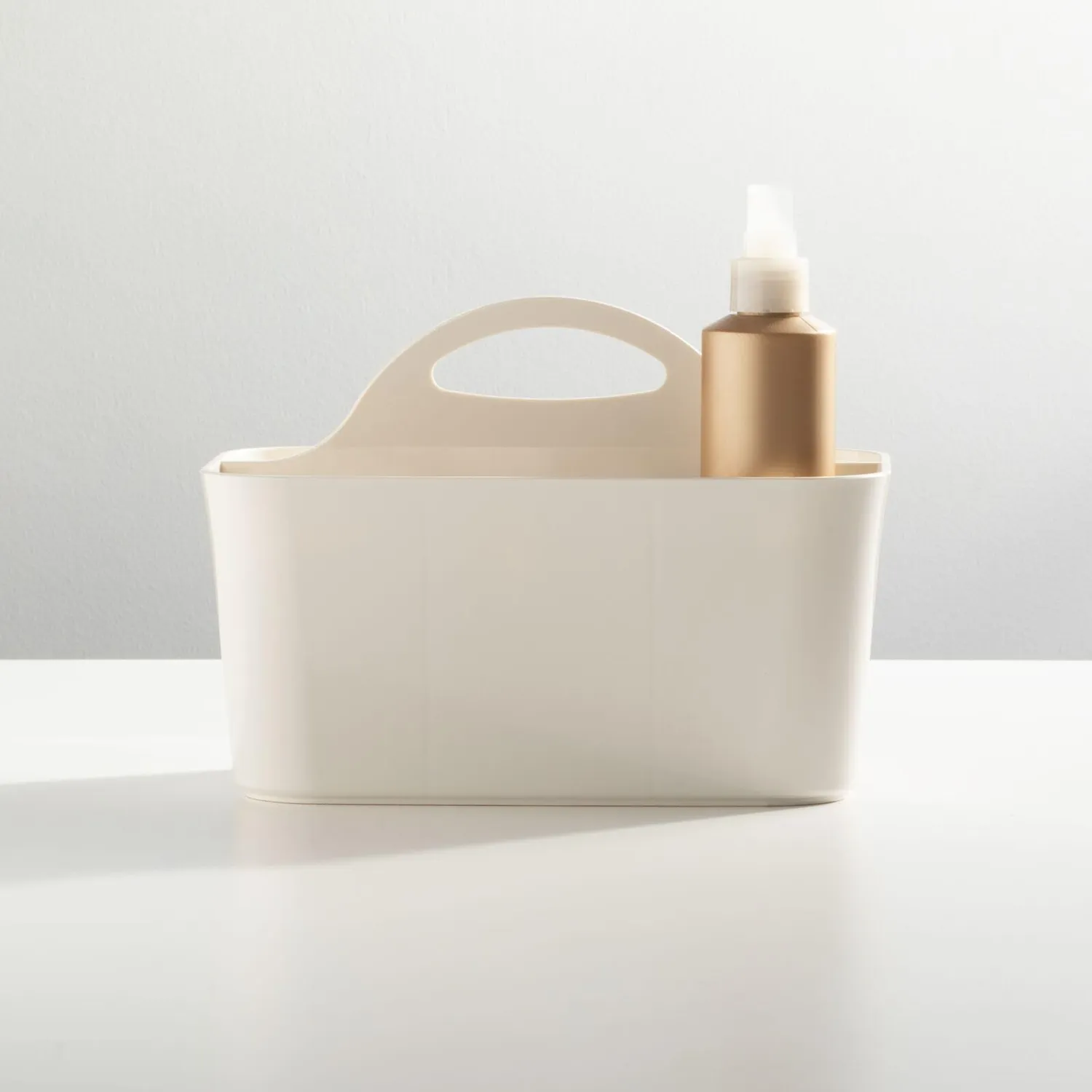 mDesign Badkorb mit Griff Kunststoff Creme 4 Fächer