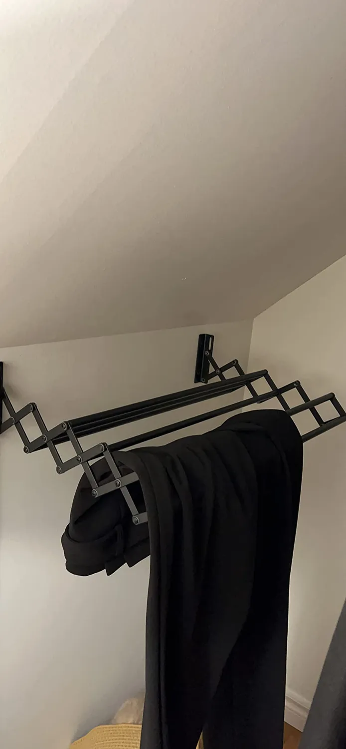 mDesign Wäscheständer Wandmontage Stahl ausziehbar 8 Stangen